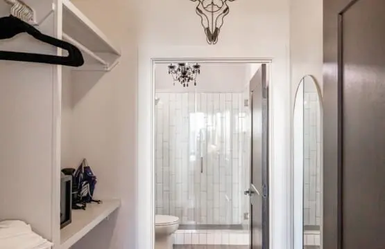 199f969a90e24747b8b1d81e46cedcf6 LargeOriginal.jpg