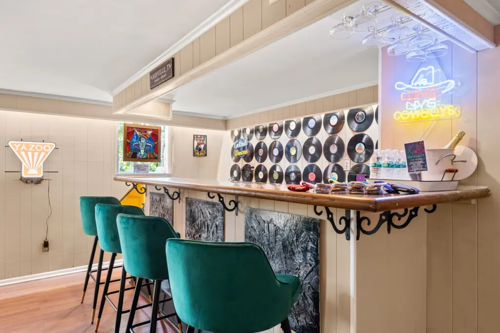 269793fd494041a69dbec12e5f7b66b8 LargeOriginal.jpg