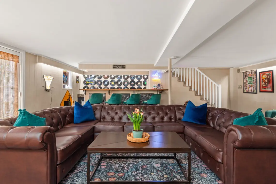 3b64e91819c14d92a8f848356c9a5663 LargeOriginal.jpg