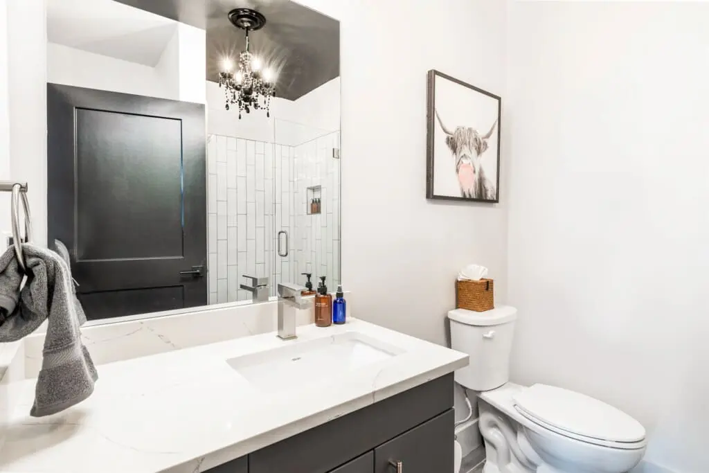 446ea1dcd140446d9f7b6726065fd666 LargeOriginal.jpg