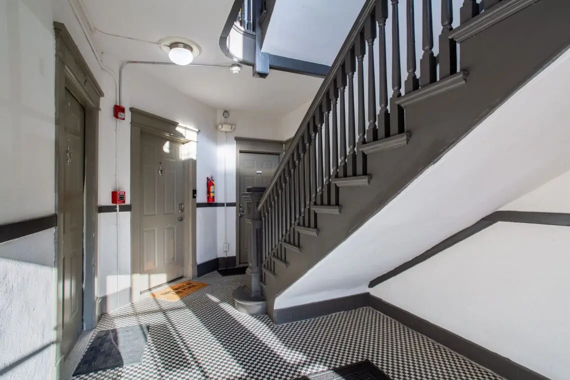 4a6c67eb34ba4b76b8d90239697b7bde LargeOriginal.jpg