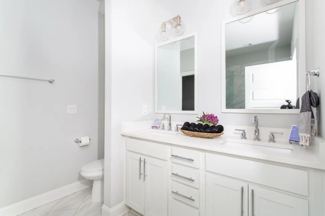 59029be8ae3248c5a50de2e1d868097f LargeOriginal.jpg