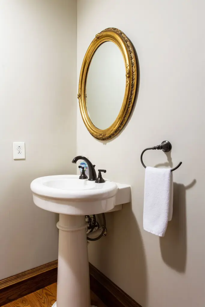 92373ca534c244259f0e56bc1806a1b6 LargeOriginal.jpg