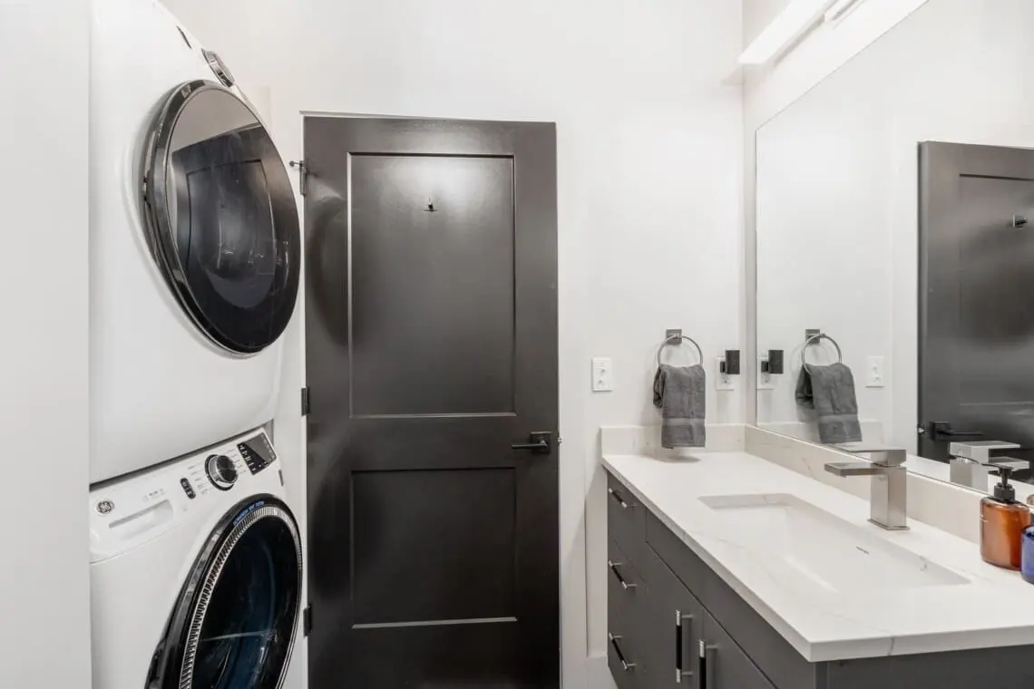 a940600536d94326ad885bb1d7fd5a82 LargeOriginal.jpg