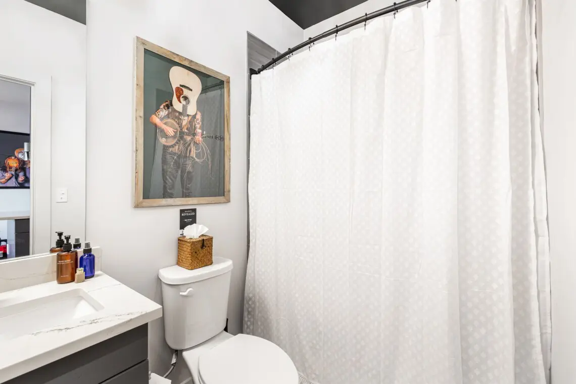 ab2fa29ba127484baf7854926ca1e833 LargeOriginal.jpg