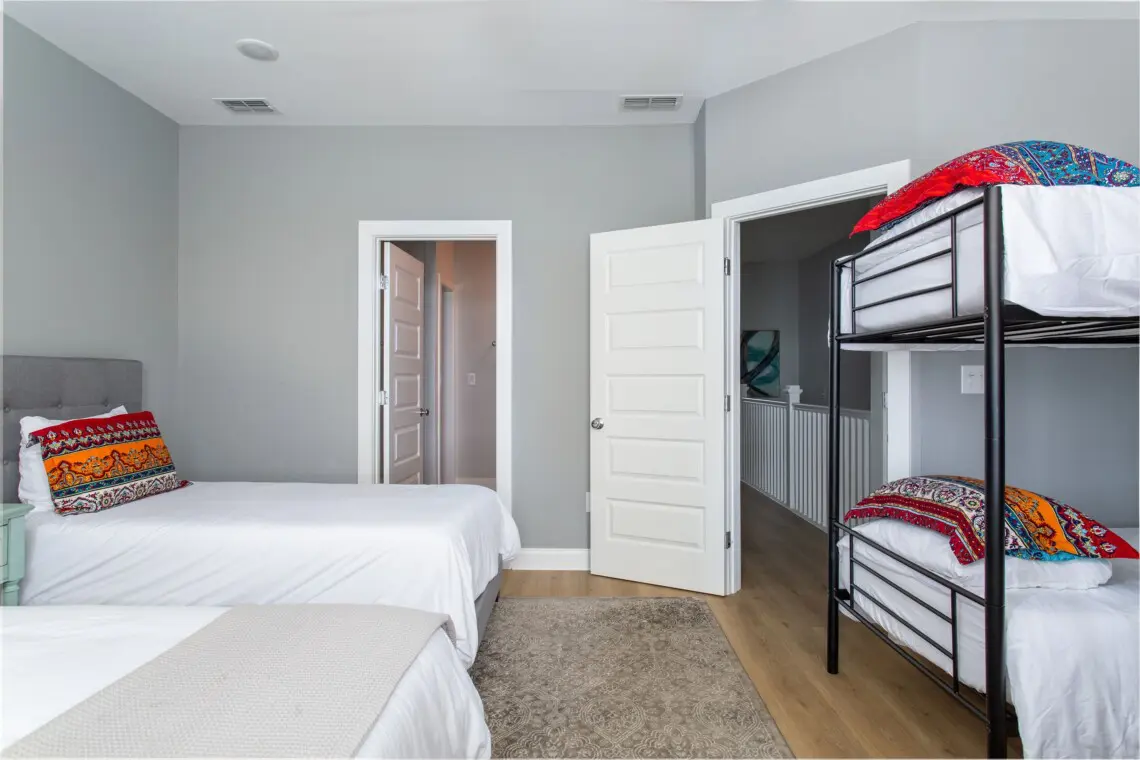 b02bb9587e7e46a9b997a5ec18ccdc2a LargeOriginal.jpg