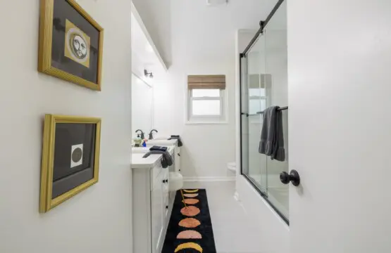 b20d6f78c30741798107b9e28d2983b4 LargeOriginal.jpg