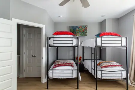 b7585bdd52554b4980cad2b3251dbb61 LargeOriginal.jpg