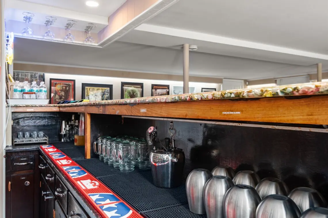 f80bbf29934f4f9b847a96b282fb6fbc LargeOriginal.jpg