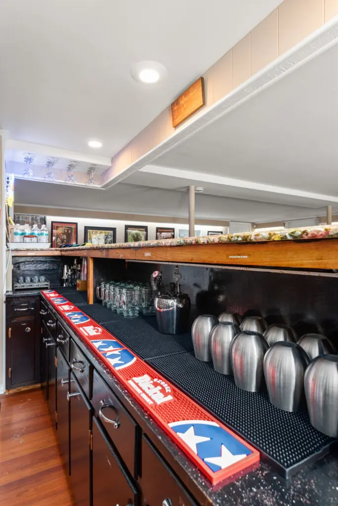 f80bbf29934f4f9b847a96b282fb6fbc LargeOriginal.jpg