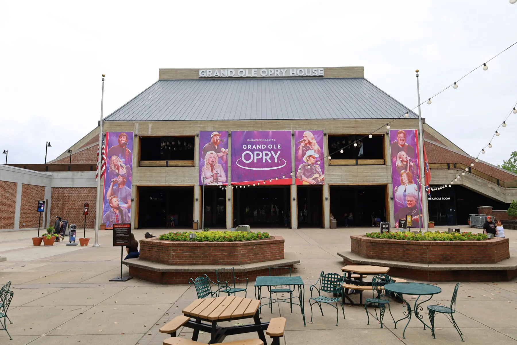 Grand Ole Opry House Nashville — home of country music since 1925