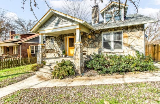 Music City Magnolia Nashville vacation rental Deacons House near Nissan Stadium - image 11