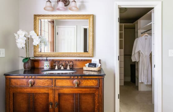Music City Magnolia Nashville vacation rental Wisteria 12South - image 10