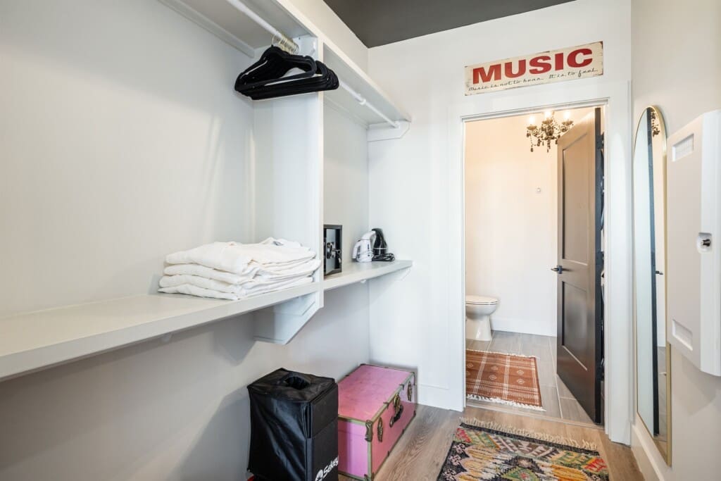 Music City Magnolia Honky Tonk Party Pad Johnny Midtown Nashville rental with pool - image 40