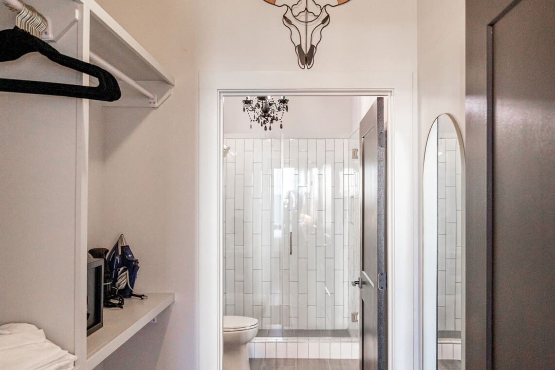 Music City Magnolia Honky Tonk Party Pads Midtown Nashville rental with pool - image 22