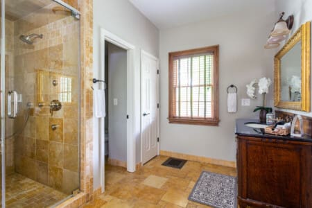 Music City Magnolia Nashville vacation rental Wisteria 12South - image 11