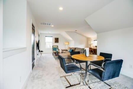 Music City Magnolia Nashville vacation rental Mockingbird near Broadway