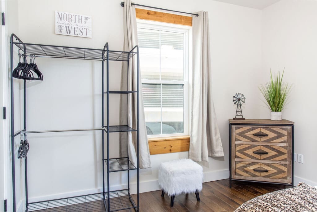 Music City Magnolia Nashville vacation rental Rocky Top with speakeasy and pool - image 13