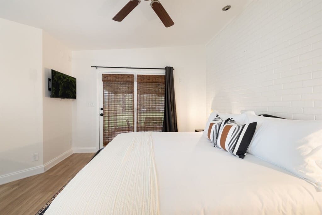 Music City Magnolia Nashville vacation rental Dreamwood near Grand Ole Opry - image 20