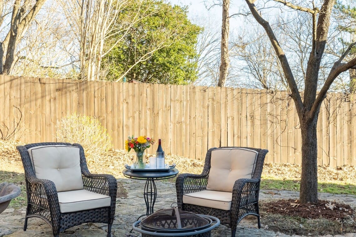 Music City Magnolia Nashville vacation rental Blooming Bungalow with hot tub - image 2