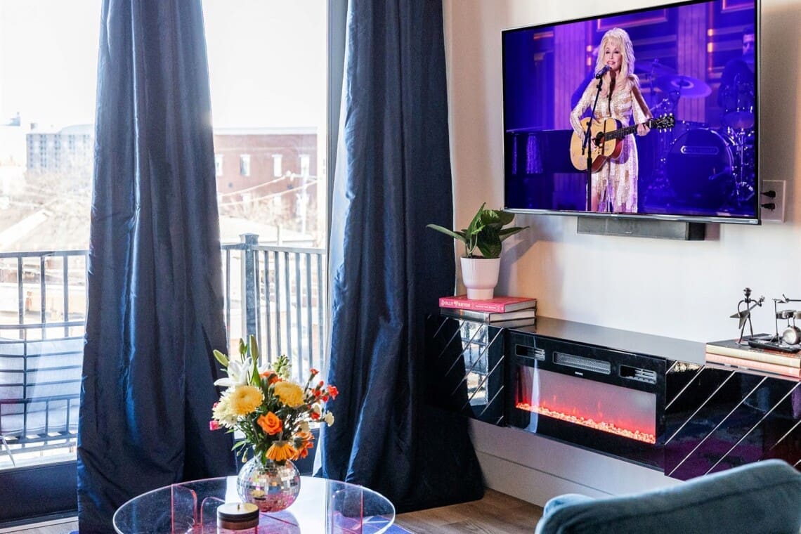 Music City Magnolia Honky Tonk Party Pads Midtown Nashville rental with pool - image 35