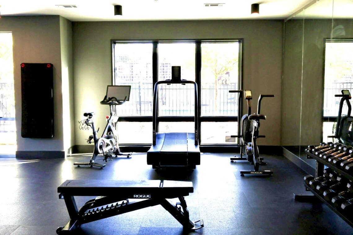 Music City Magnolia Honky Tonk Party Pad Dolly luxury Midtown Nashville rental - image 33