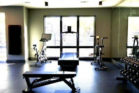 Music City Magnolia Honky Tonk Party Pad Dolly luxury Midtown Nashville rental - image 33