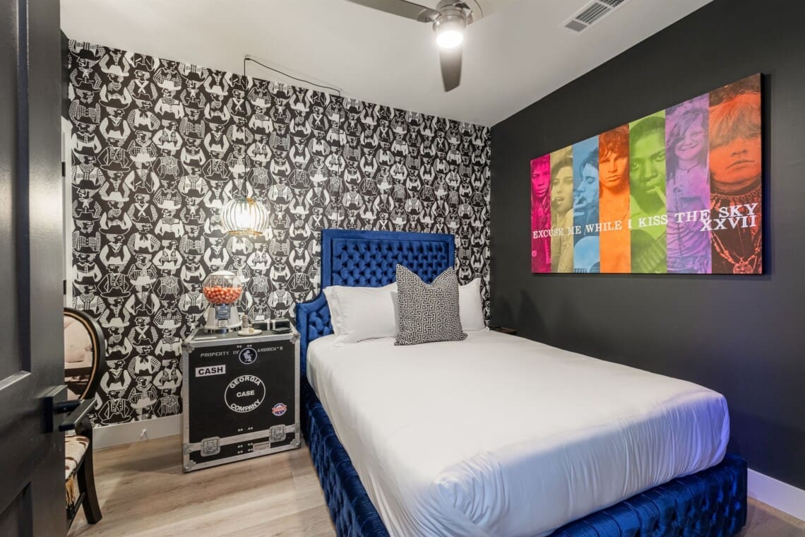 Music City Magnolia Honky Tonk Party Pad Johnny Midtown Nashville rental with pool - image 39
