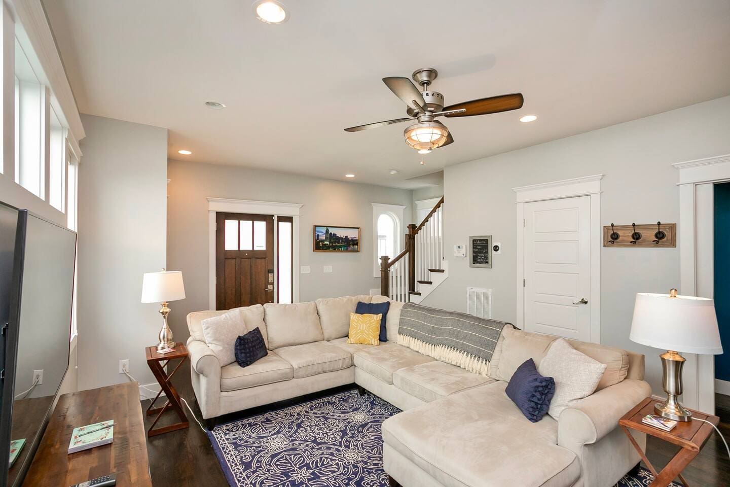 Music City Magnolia Nashville vacation rental Cumberland Retreat near Nissan Stadium - image 37