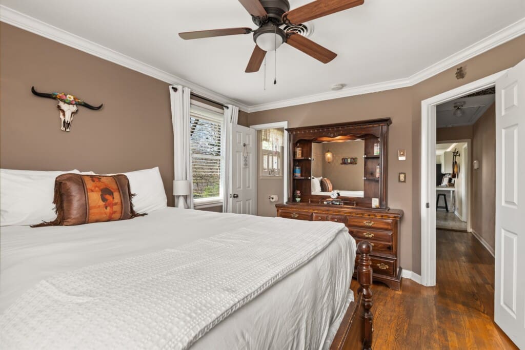 Music City Magnolia Nashville vacation rental Magnolia home - image 15