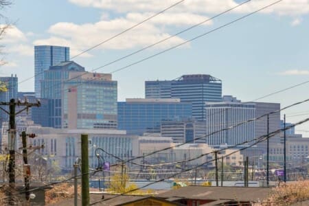 Music City Magnolia Nashville vacation rental Cumberland Retreat near Nissan Stadium - image 11