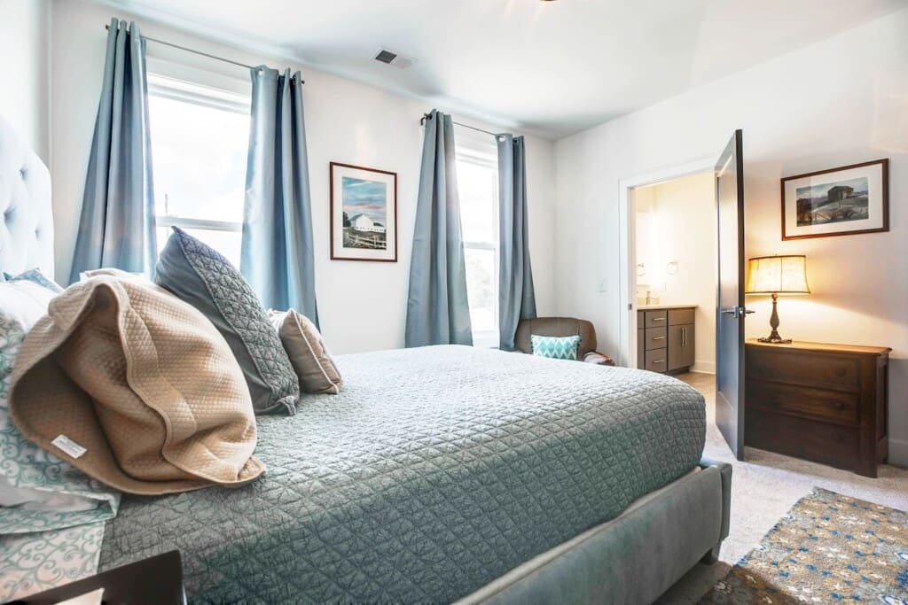 Music City Magnolia Nashville vacation rental Mockingbird near Broadway