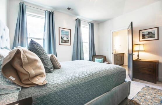 Music City Magnolia Nashville vacation rental Mockingbird near Broadway