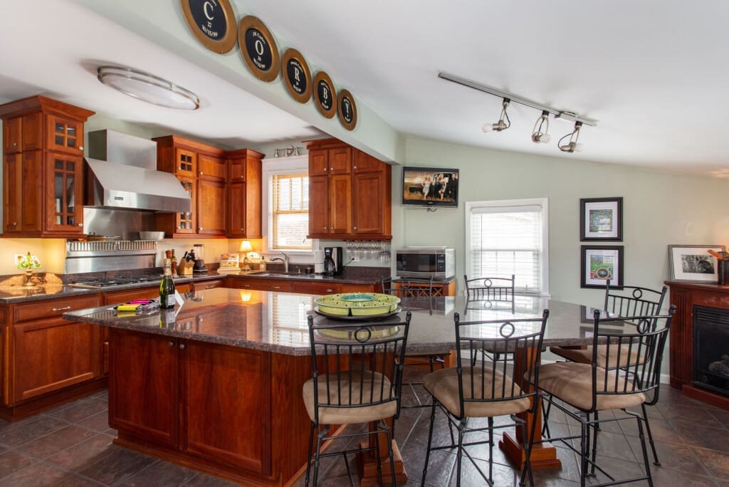 Music City Magnolia Nashville vacation rental Deacons House near Nissan Stadium - image 37