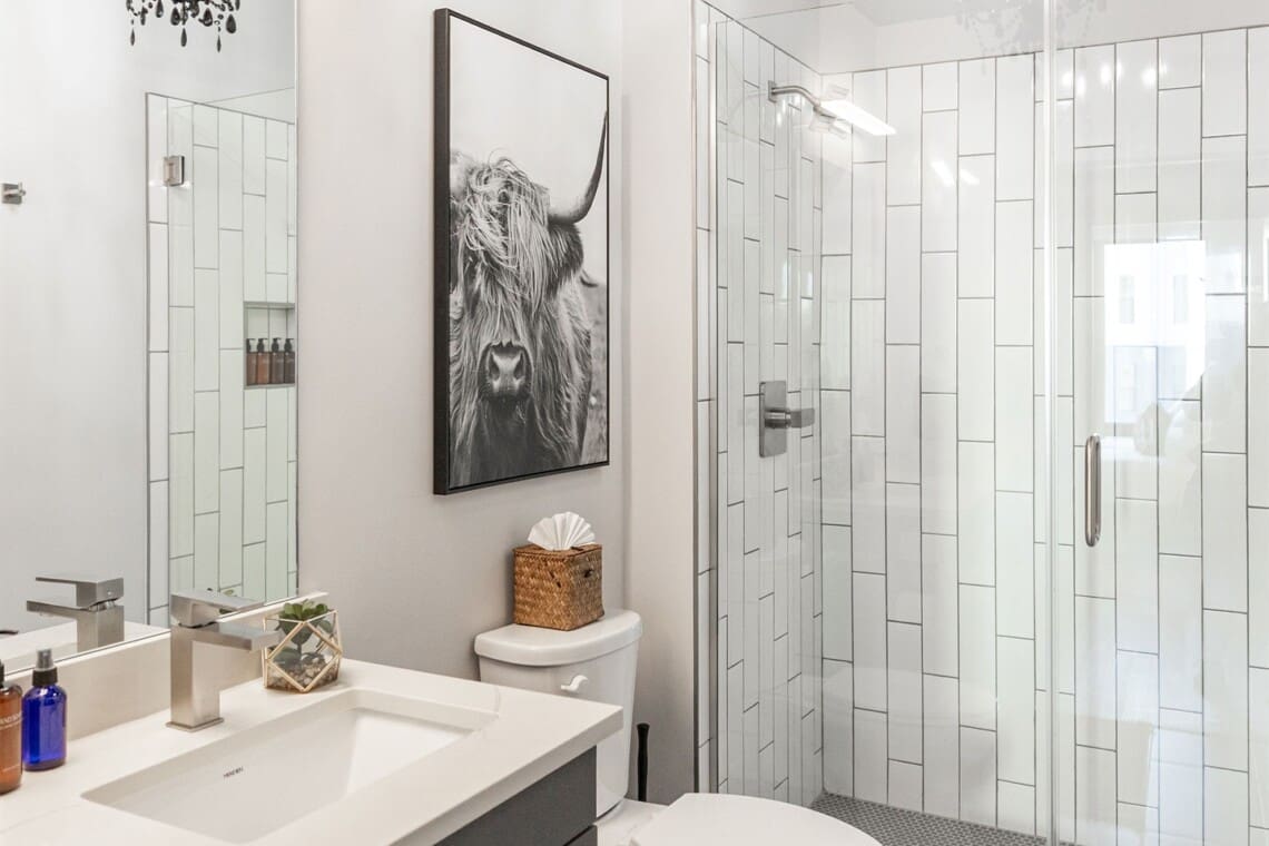 Music City Magnolia Honky Tonk Party Pads Midtown Nashville rental with pool - image 9