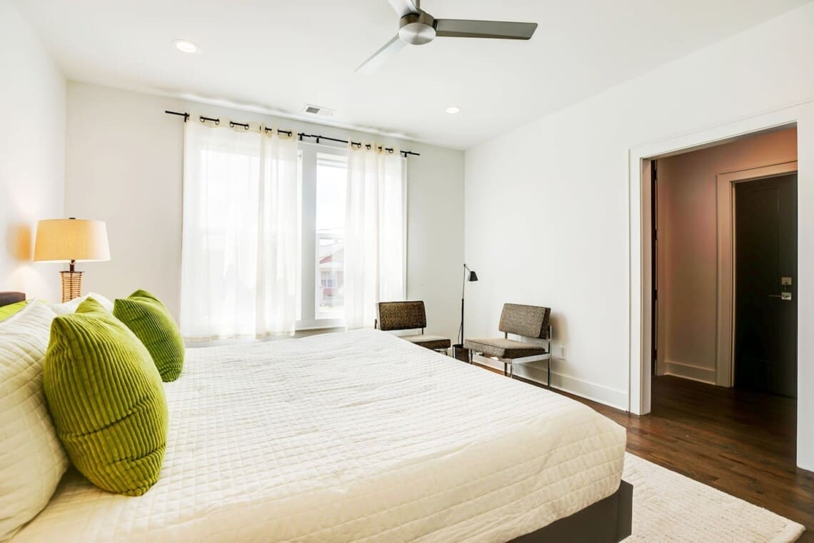 Music City Magnolia Nashville vacation rental Mockingbird near Broadway