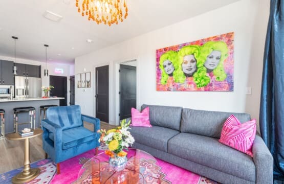 Music City Magnolia Honky Tonk Party Pad Dolly luxury Midtown Nashville rental - image 30