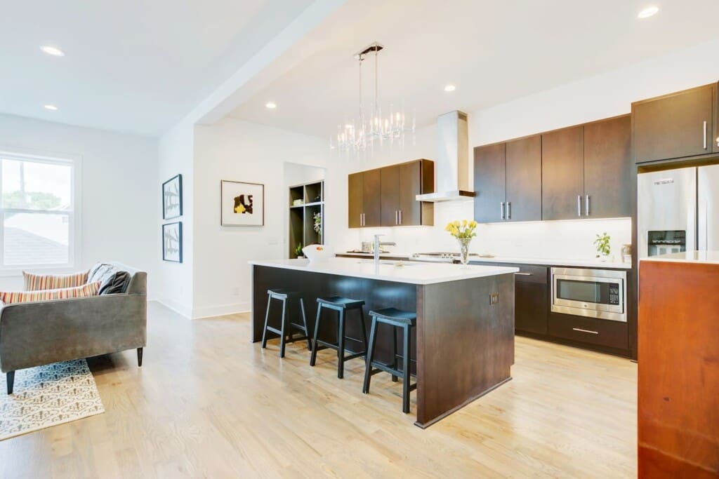 Music City Magnolia Nashville vacation rental Mockingbird near Broadway