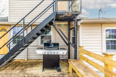 Music City Magnolia Nashville vacation rental Deacons House near Nissan Stadium - image 6