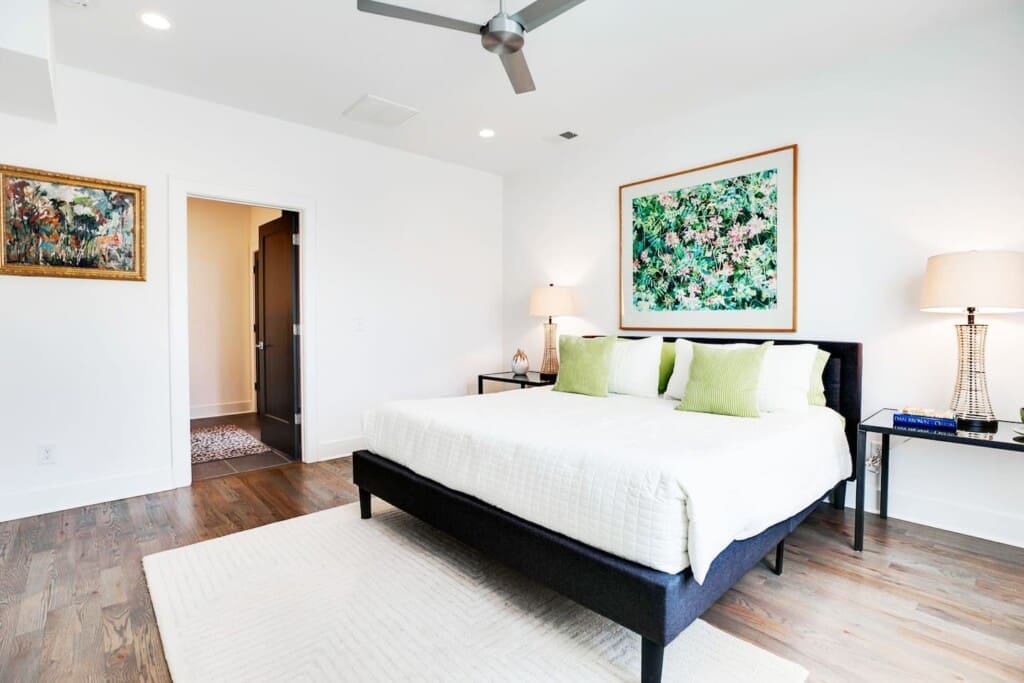 Music City Magnolia Nashville vacation rental Mockingbird near Broadway