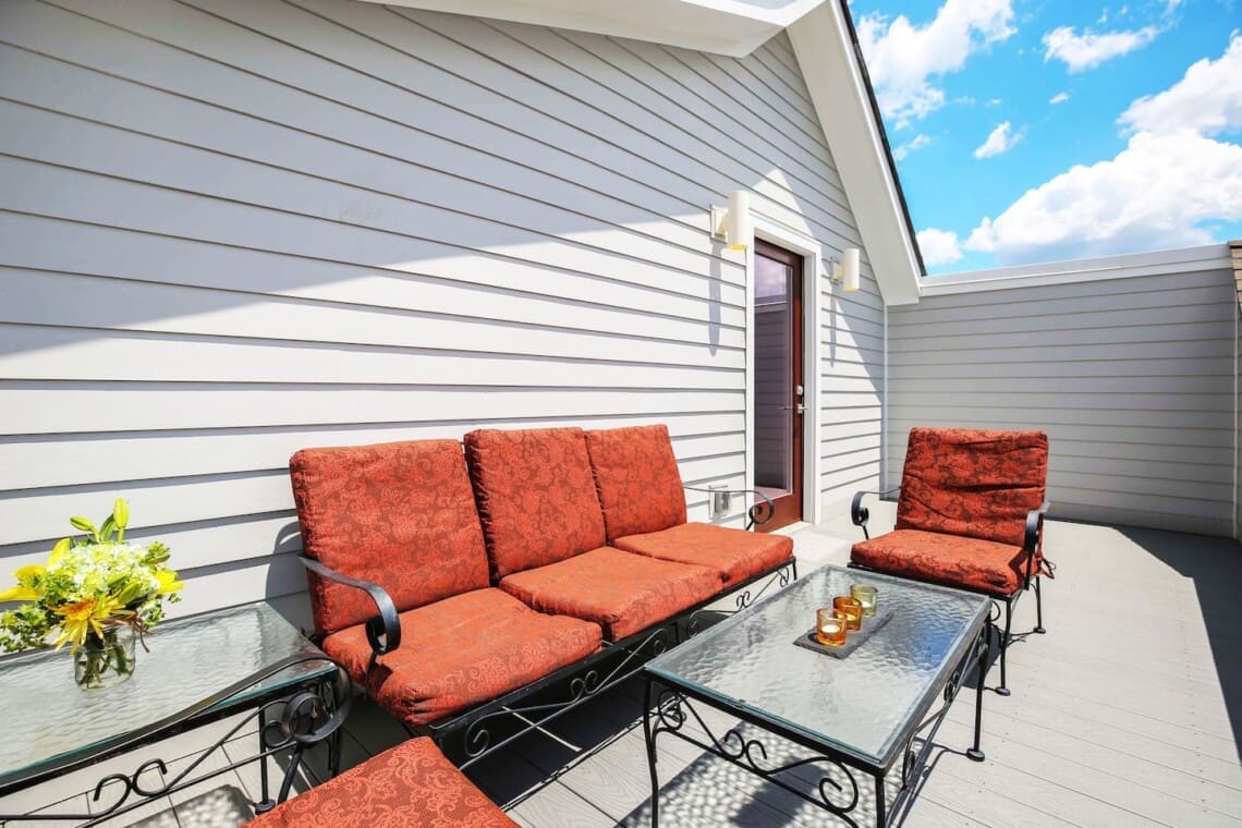 Music City Magnolia Nashville vacation rental Mockingbird near Broadway