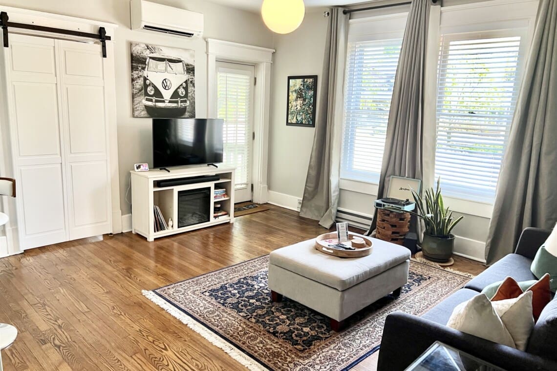 Music City Magnolia Nashville vacation rental Bluebird 1920s condo 12 South - image 2