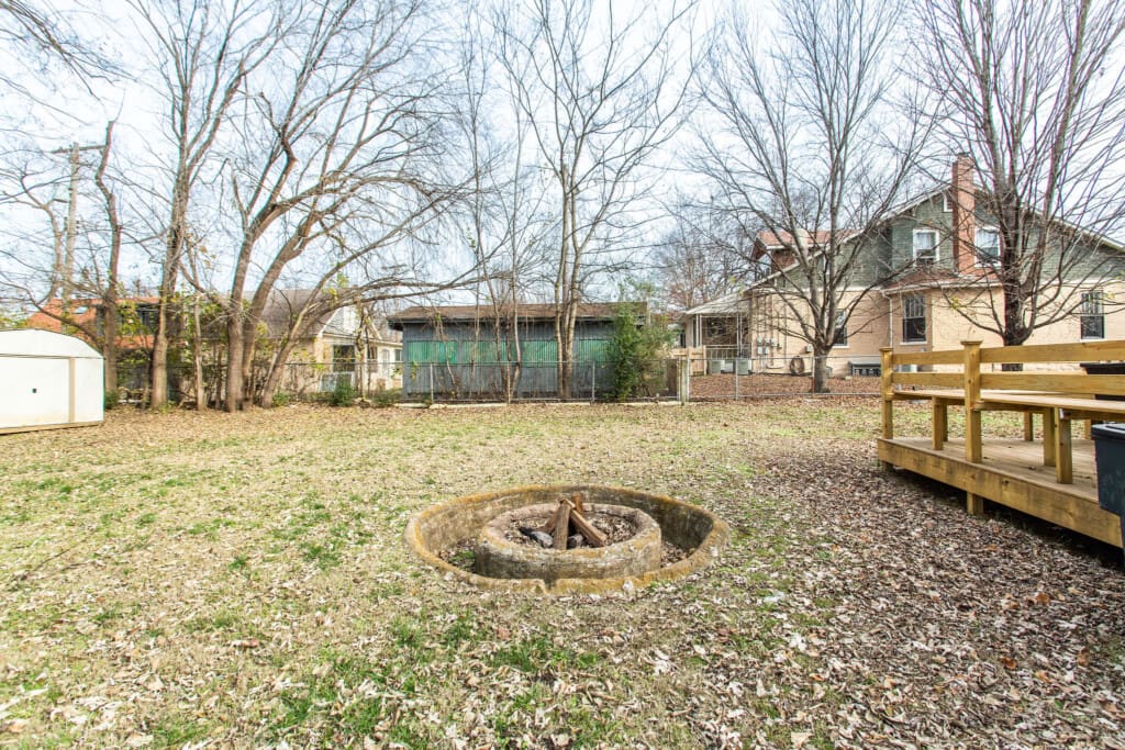 Music City Magnolia Nashville vacation rental Deacons House near Nissan Stadium - image 9