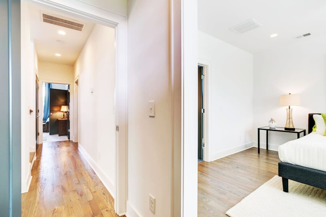 Music City Magnolia Nashville vacation rental Mockingbird near Broadway