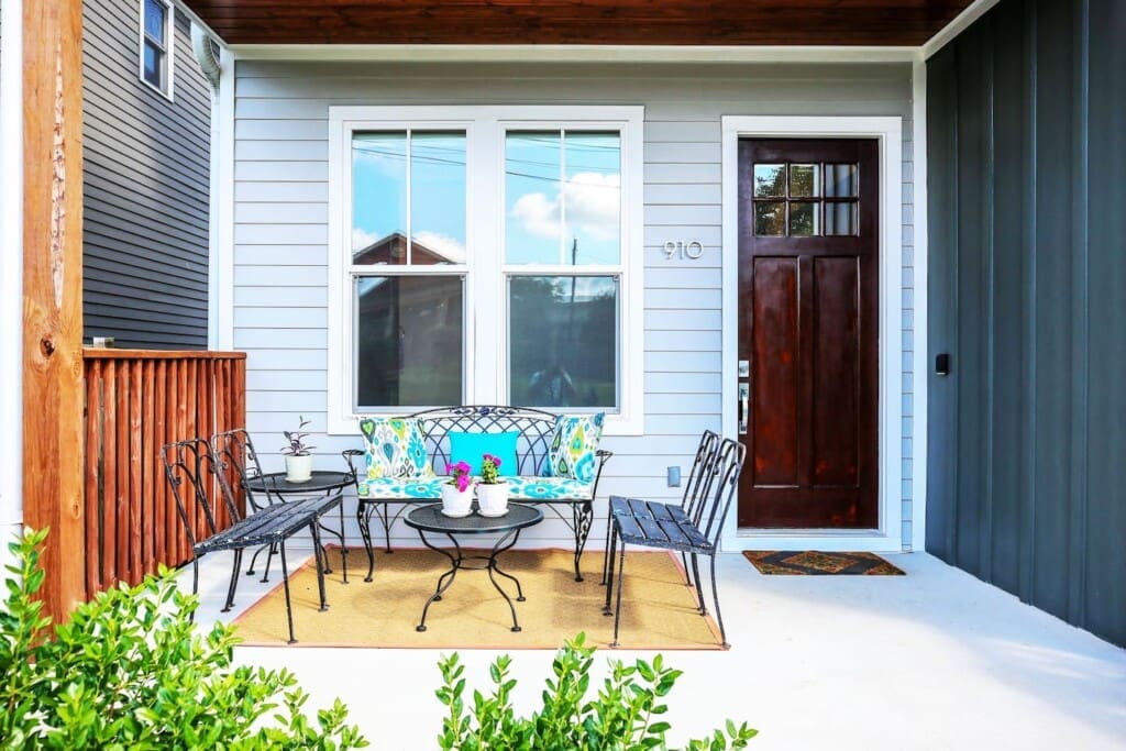 Music City Magnolia Nashville vacation rental Mockingbird near Broadway