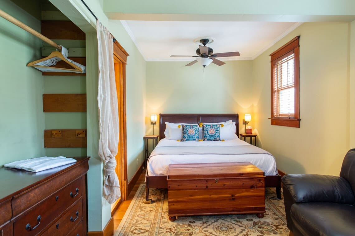 Music City Magnolia Nashville vacation rental Deacons House near Nissan Stadium - image 26