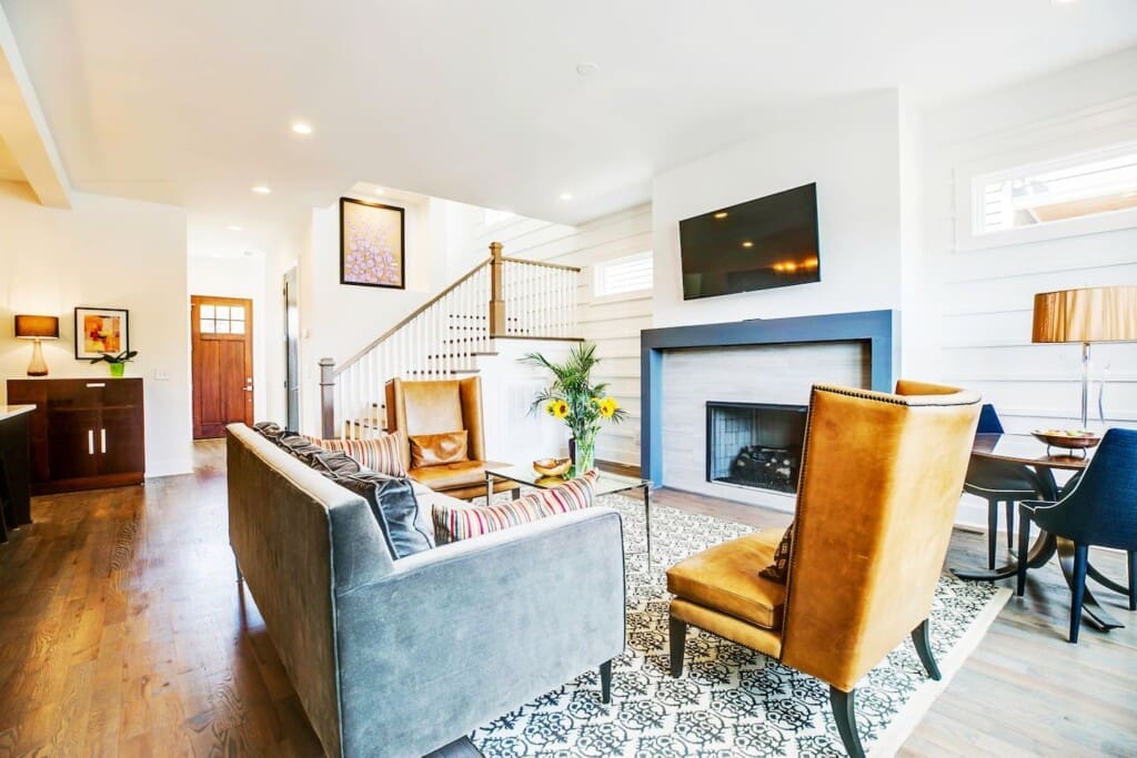 Music City Magnolia Nashville vacation rental Mockingbird near Broadway