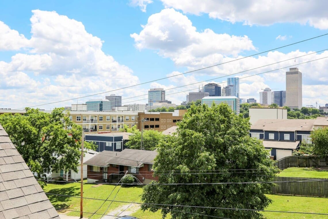 Music City Magnolia Nashville vacation rental Mockingbird near Broadway