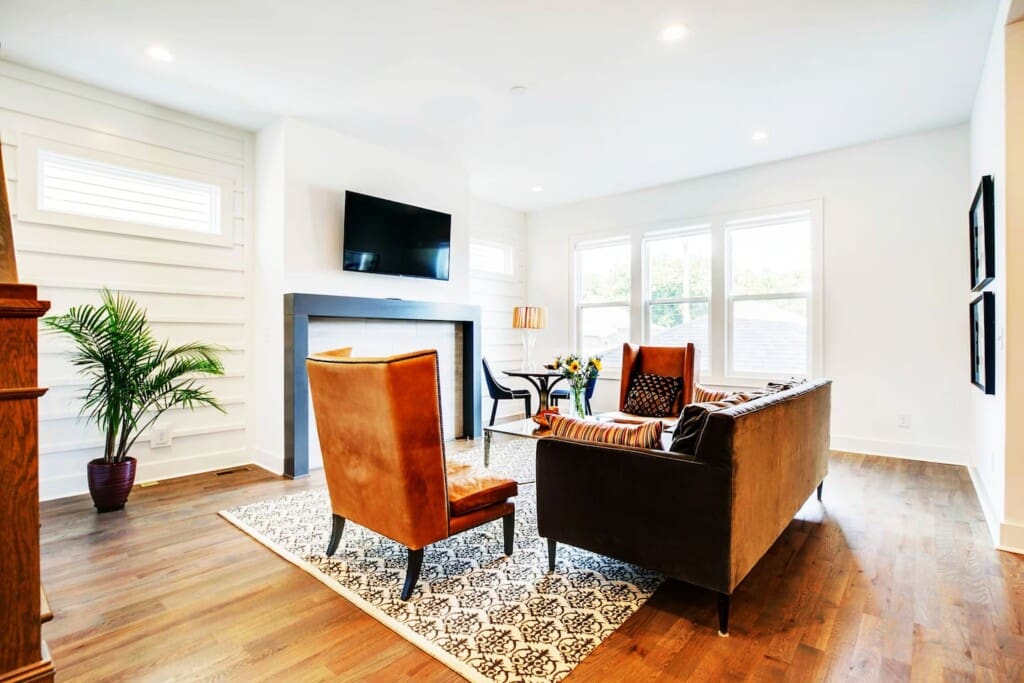 Music City Magnolia Nashville vacation rental Mockingbird near Broadway